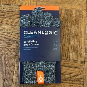 Cleanlogic Exfoliating Body Gloves - NWT